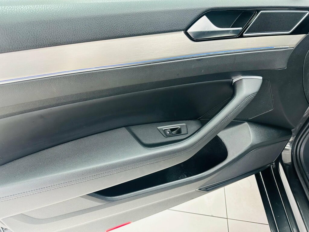 Volkswagen Passat  Silver #50