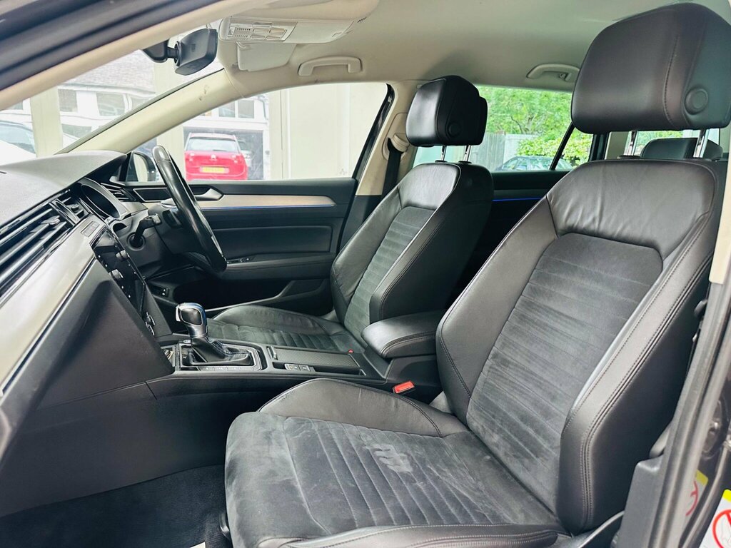 Volkswagen Passat  Silver #36