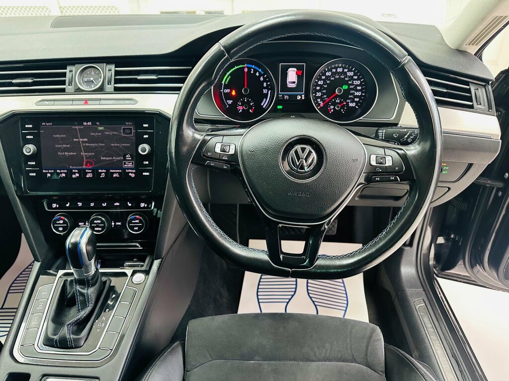 Volkswagen Passat  Silver #15