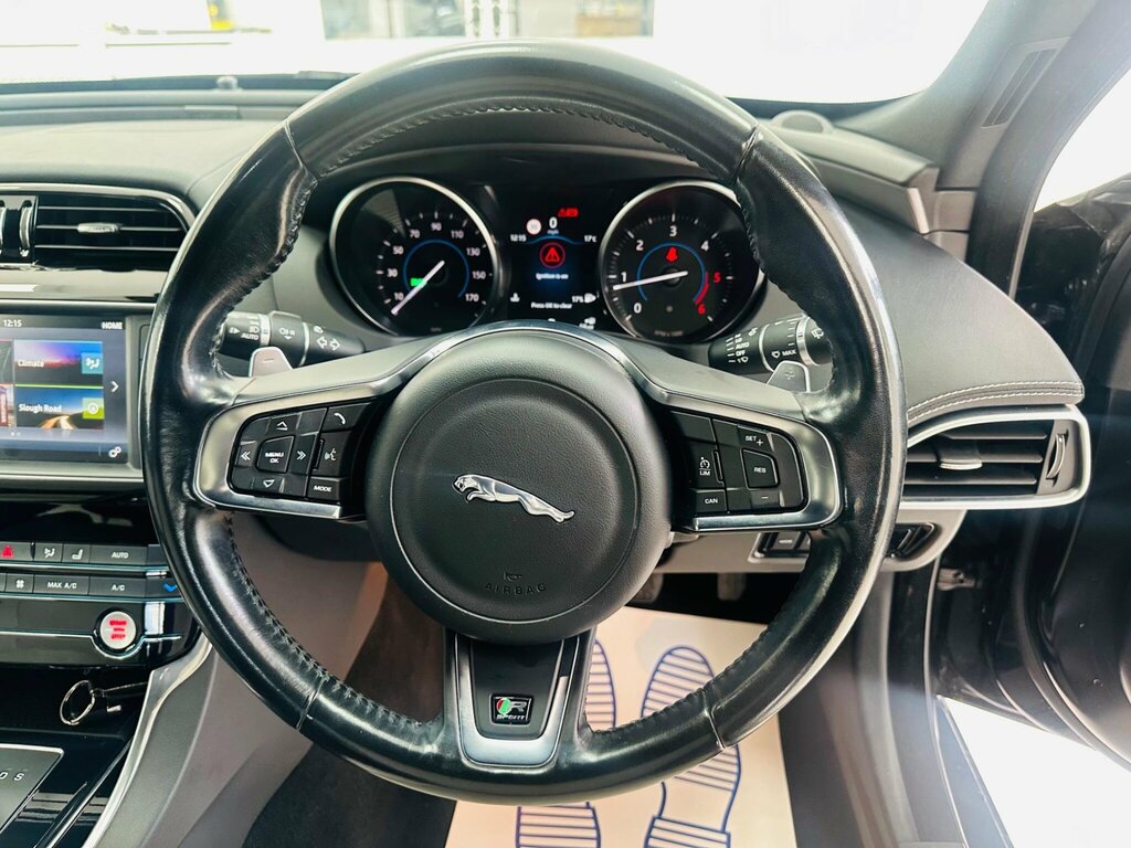 Jaguar XE  Black #28