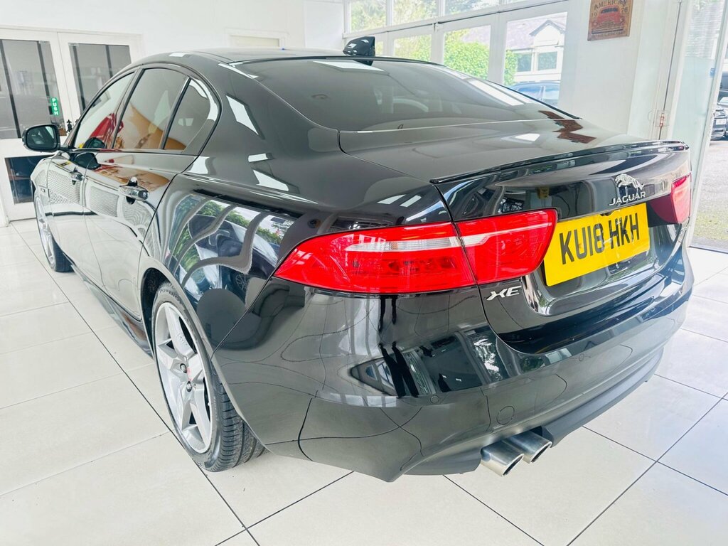 Jaguar XE  Black #20