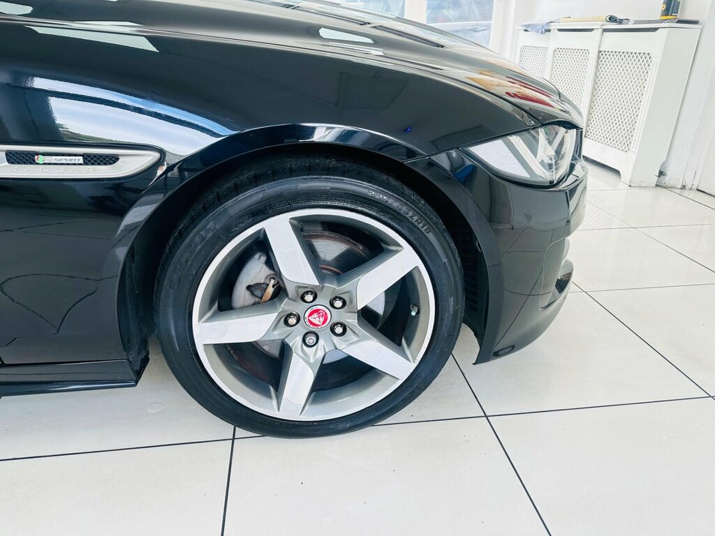 Jaguar XE  Black #13