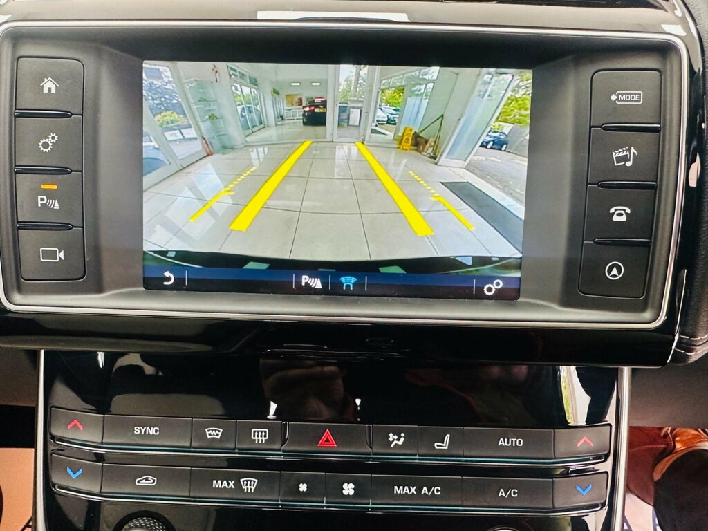 Jaguar XE  Black #15