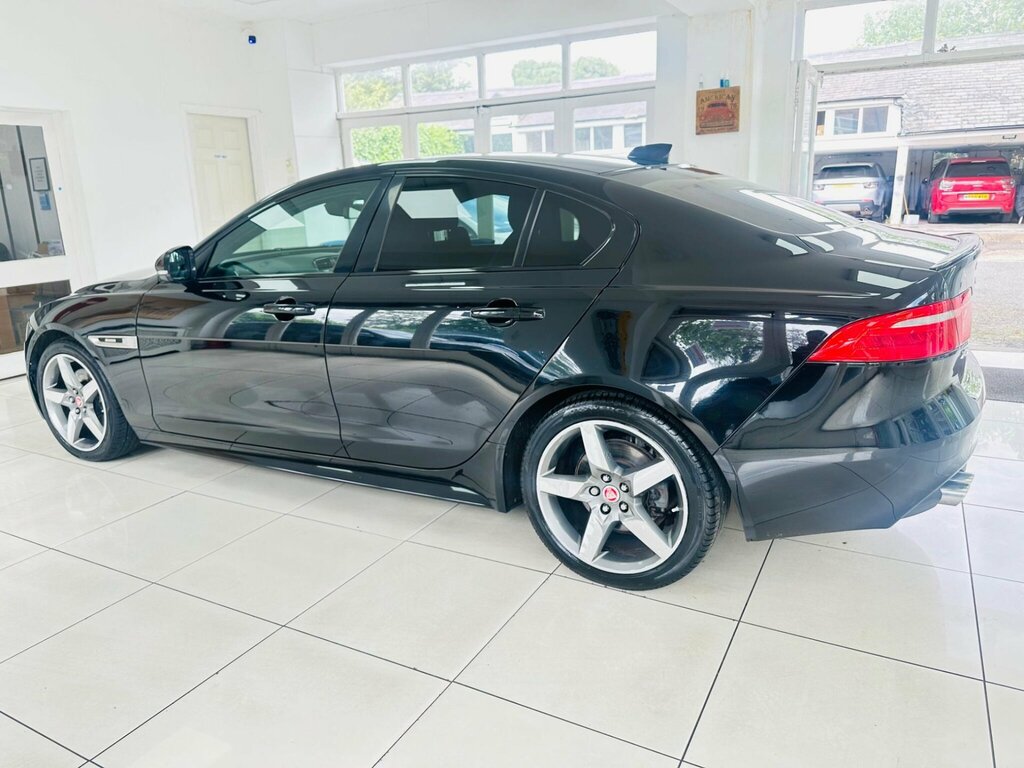 Jaguar XE  Black #21