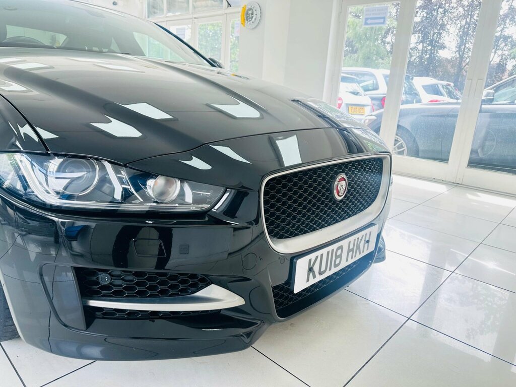 Jaguar XE  Black #27