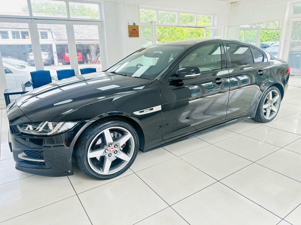 Jaguar XE  Black #18