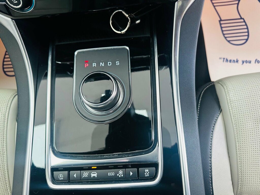 Jaguar XE  Black #19