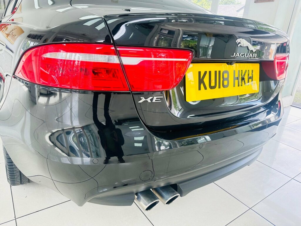 Jaguar XE  Black #29