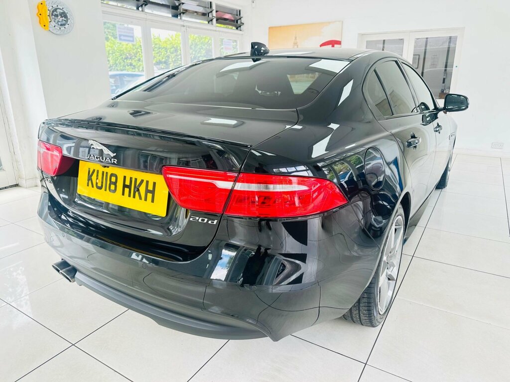 Jaguar XE  Black #23