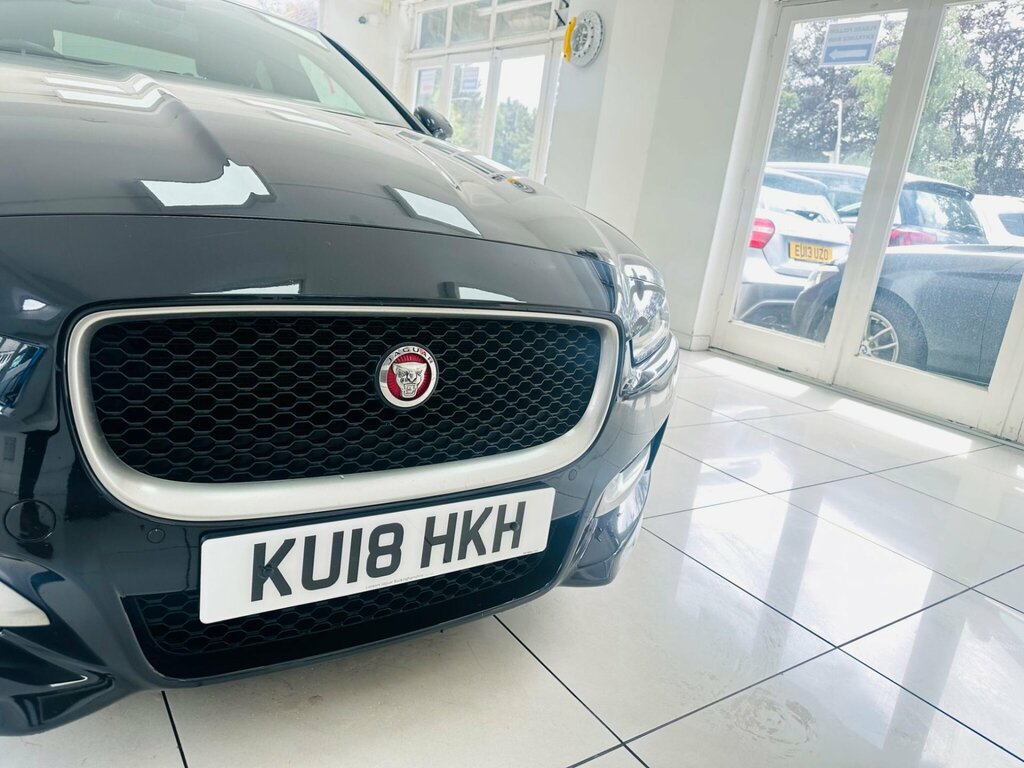 Jaguar XE  Black #25