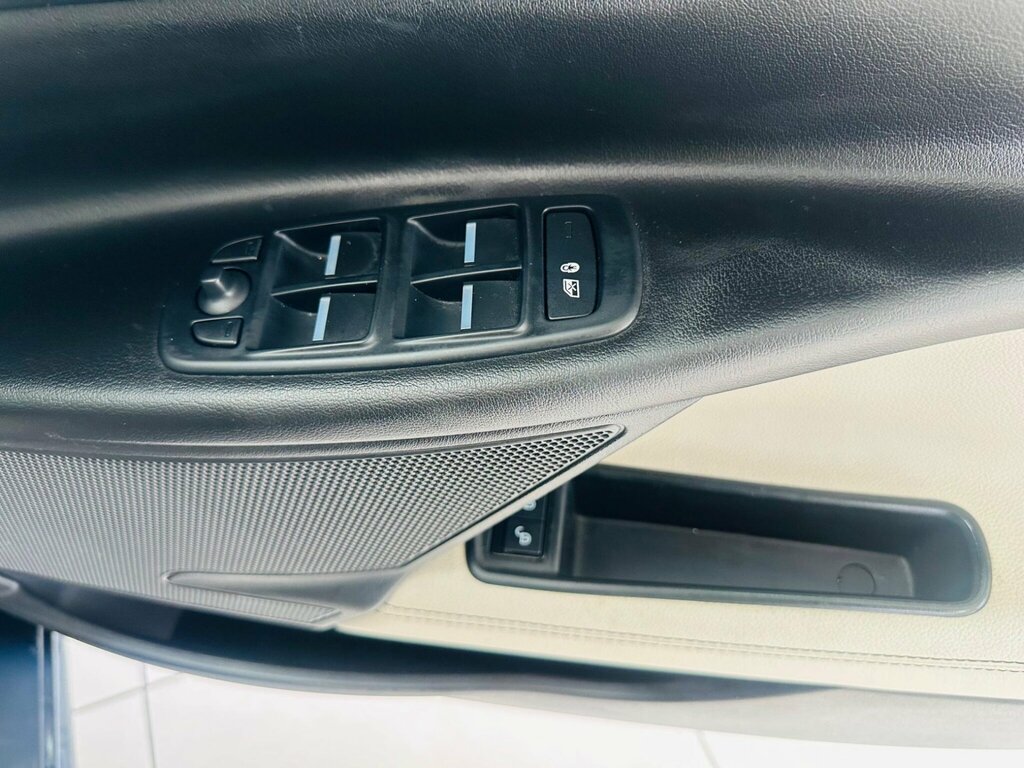 Jaguar XE  Black #41