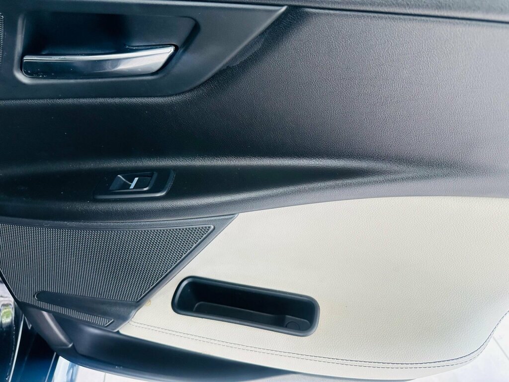 Jaguar XE  Black #43
