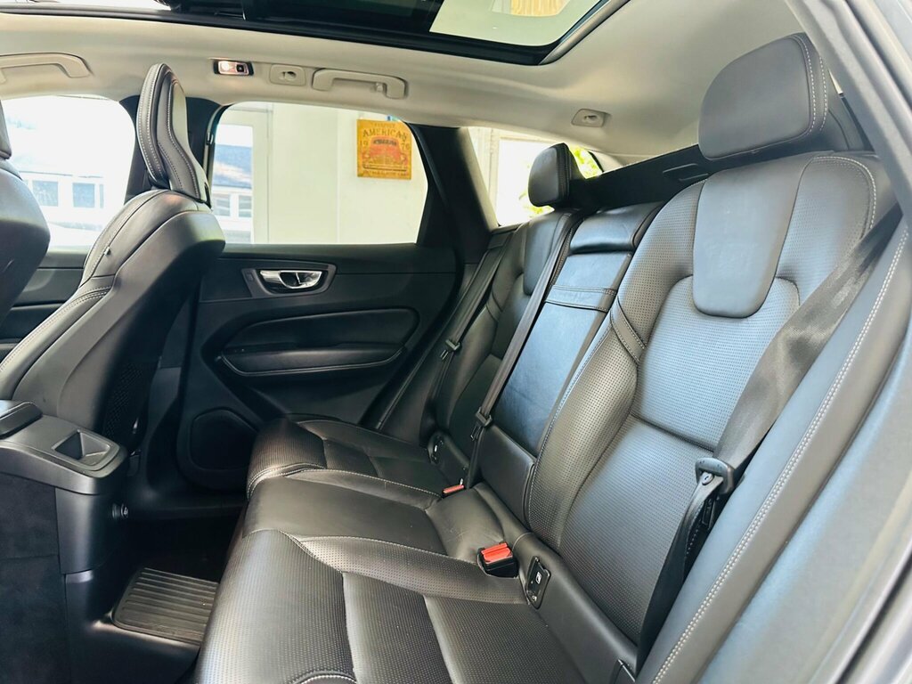 Volvo XC60 D4 R-design Awd Black #31