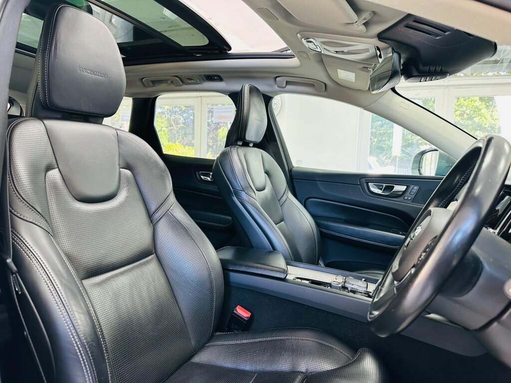 Volvo XC60 D4 R-design Awd Black #19