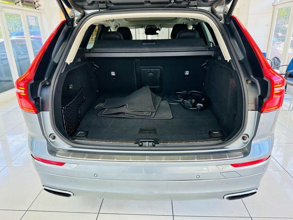 Volvo XC60 D4 R-design Awd Black #43