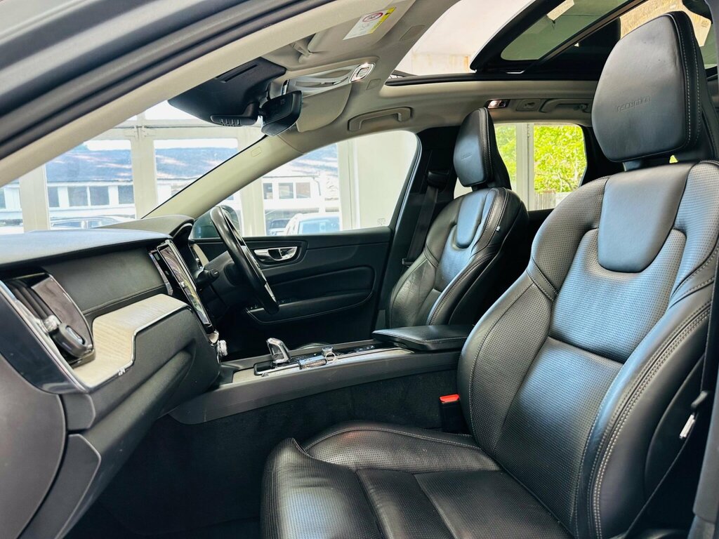 Volvo XC60 D4 R-design Awd Black #33