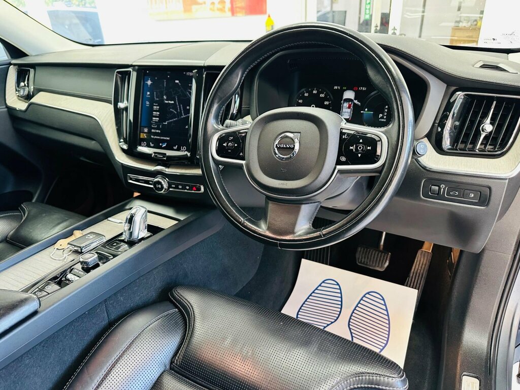 Volvo XC60 D4 R-design Awd Black #17