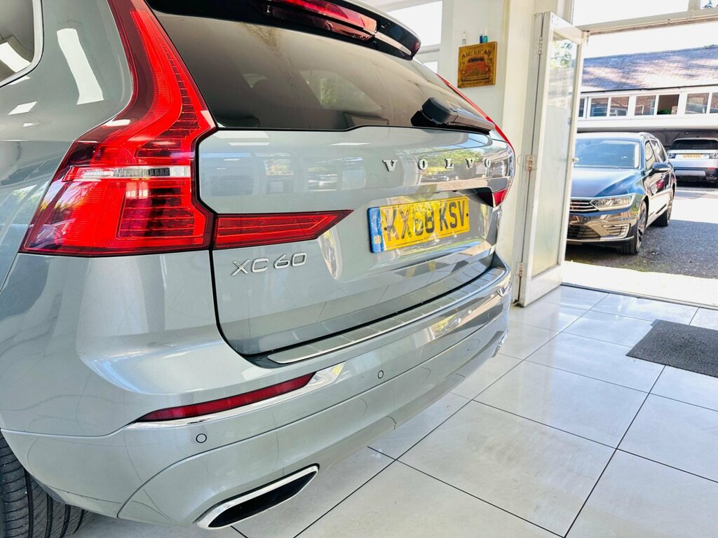 Volvo XC60 D4 R-design Awd Black #34