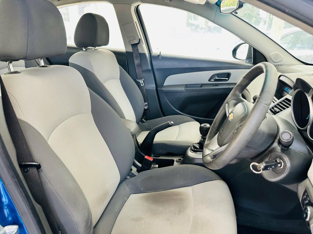 Chevrolet Cruze Lt Blue #21