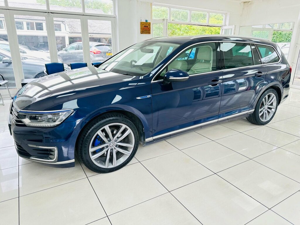 Volkswagen Passat 2017 17 2.0 Black #20