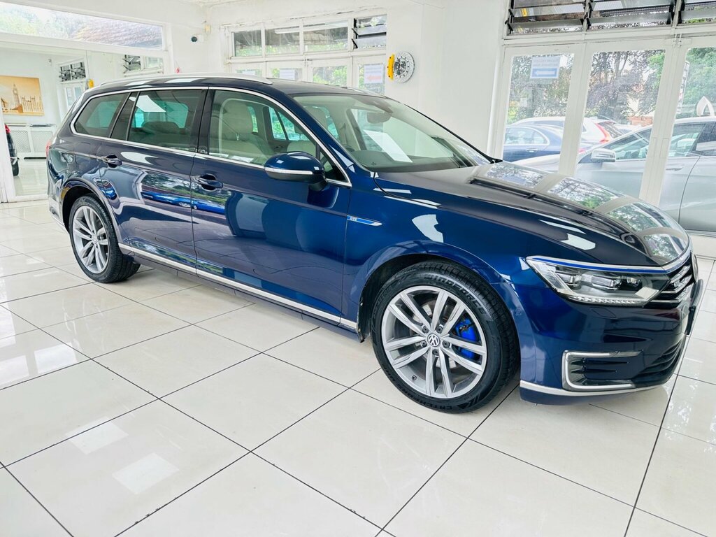 Volkswagen Passat 2017 17 2.0 Black #16