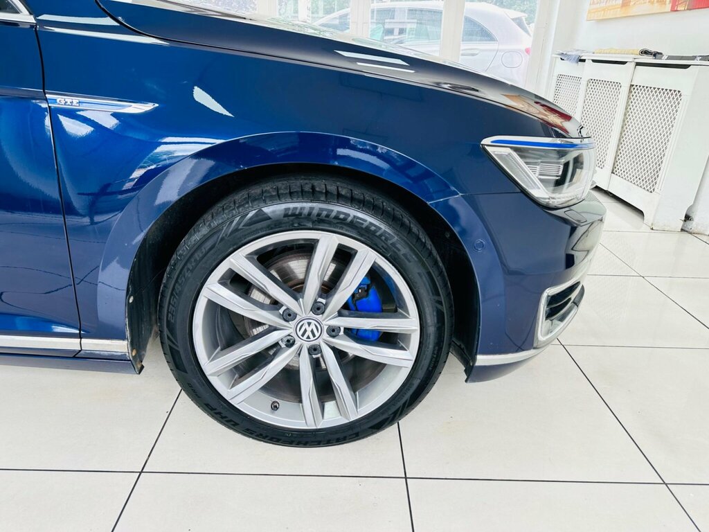 Volkswagen Passat 2017 17 2.0 Black #13