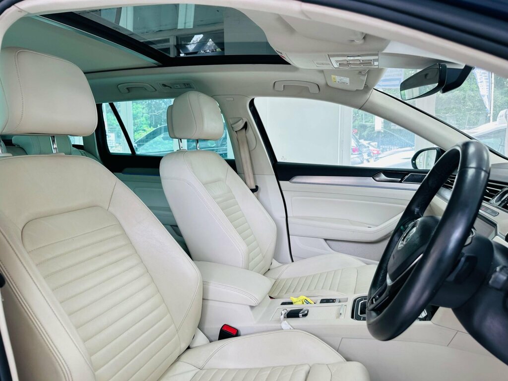 Volkswagen Passat 2017 17 2.0 Black #25