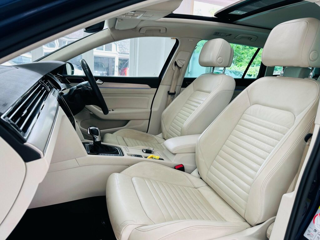 Volkswagen Passat 2017 17 2.0 Black #40