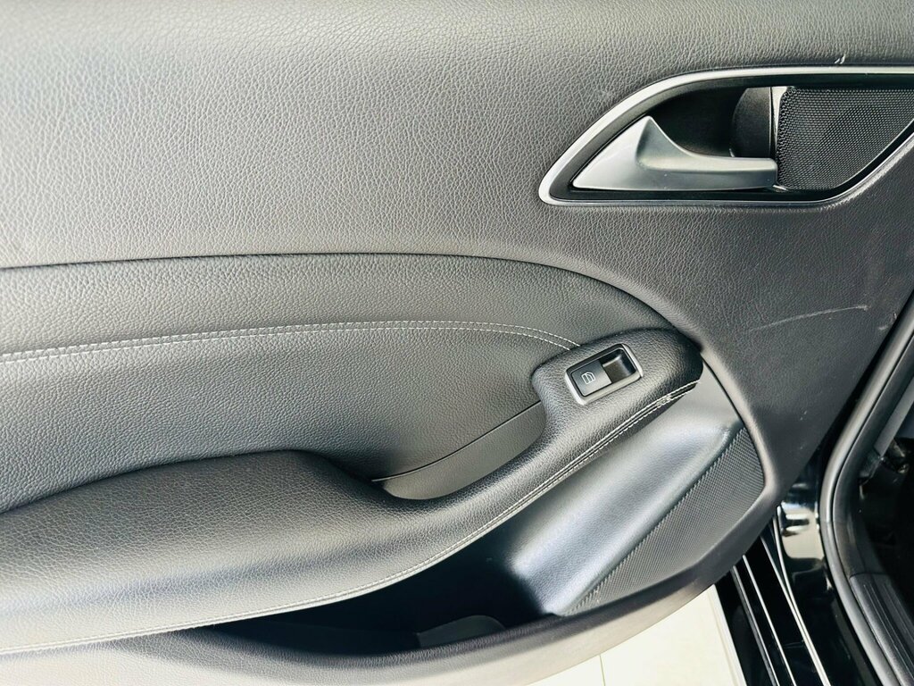 Mercedes-Benz B Class 1.5 B180 Cdi Black #46