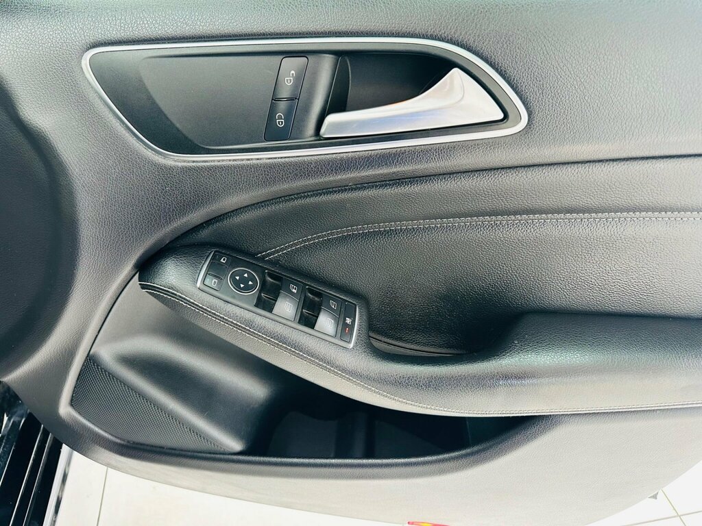 Mercedes-Benz B Class 1.5 B180 Cdi Black #41