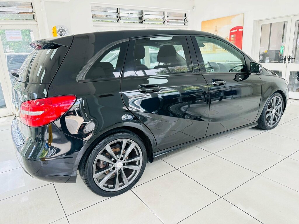 Mercedes-Benz B Class 1.5 B180 Cdi Black #23