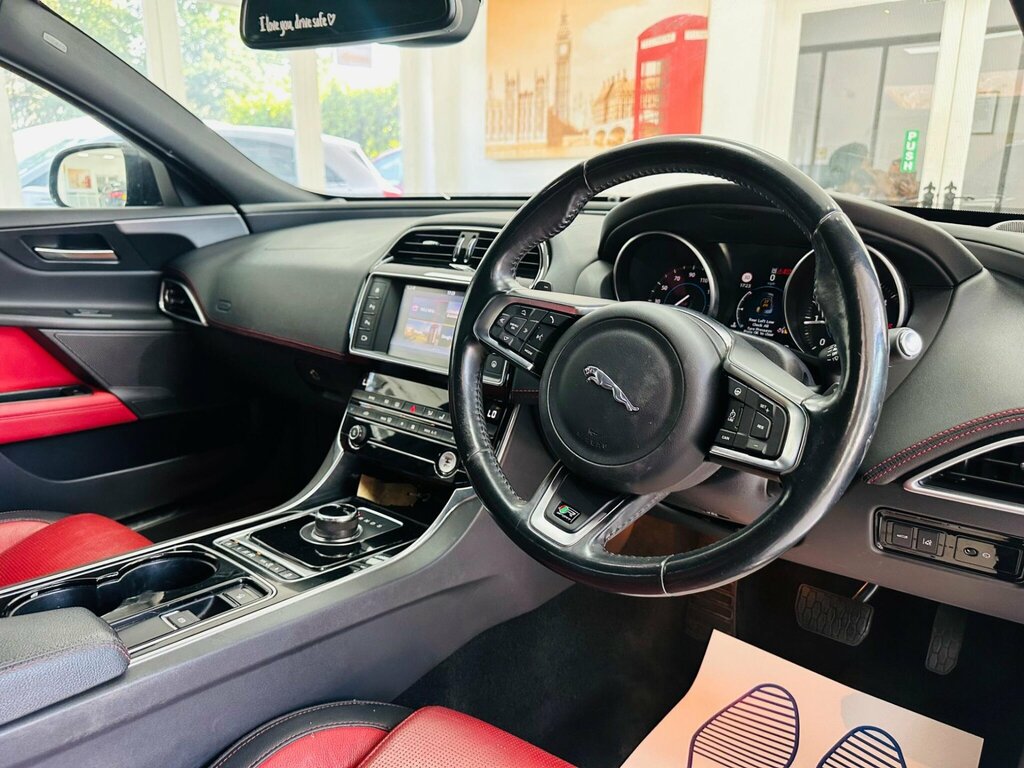 Jaguar XE R-sport Grey #20