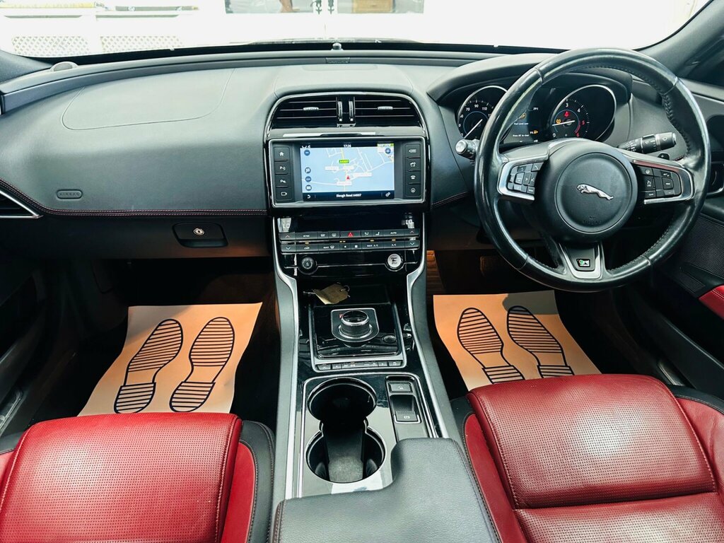 Jaguar XE R-sport Grey #35
