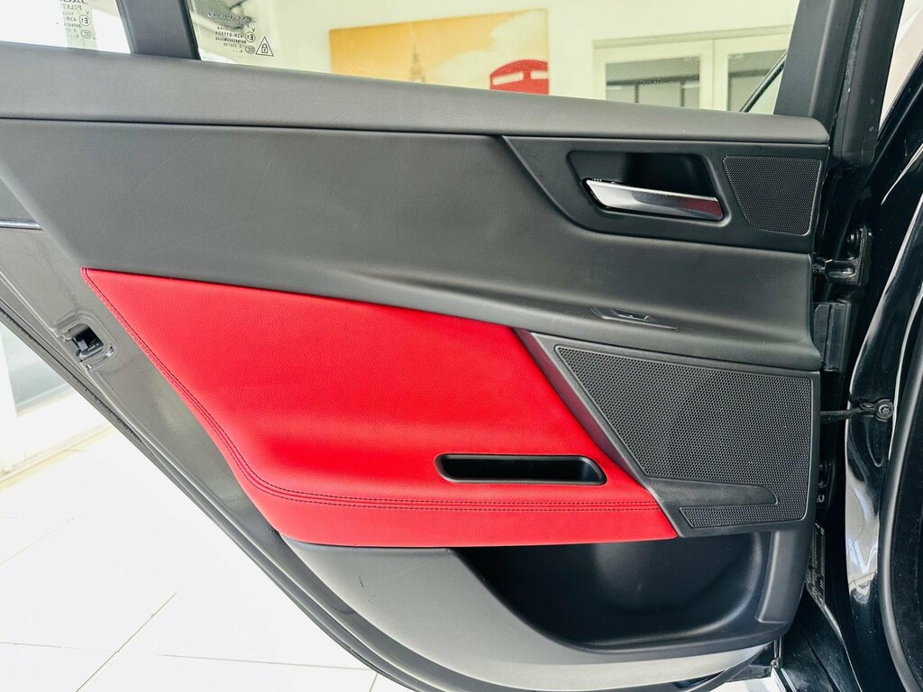 Jaguar XE R-sport Grey #32