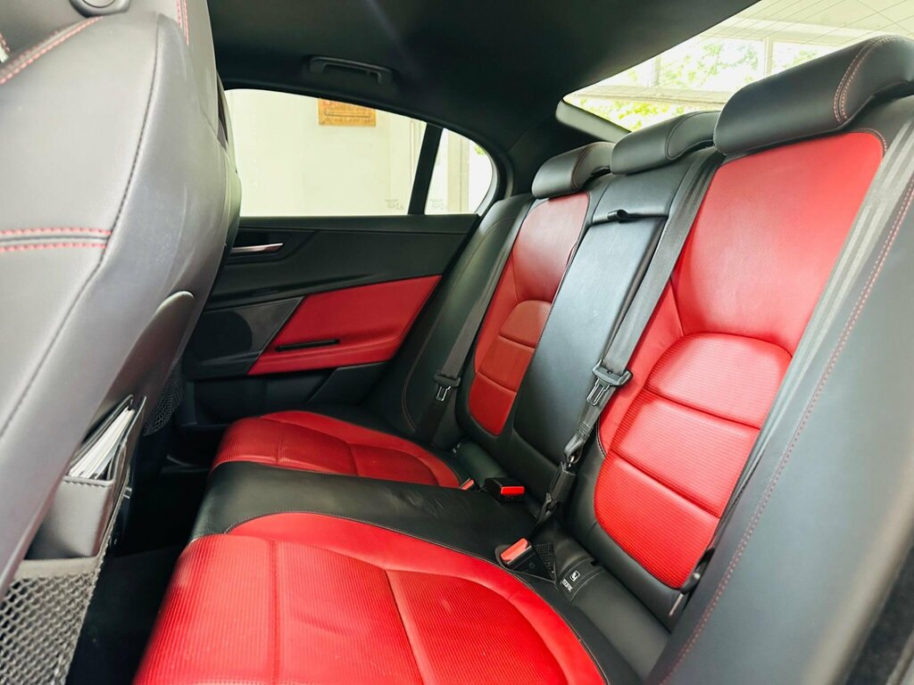 Jaguar XE R-sport Grey #34