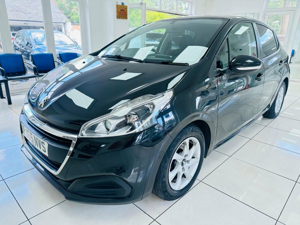 Peugeot 208 1.2 Puretech Active Euro 6 Black #5