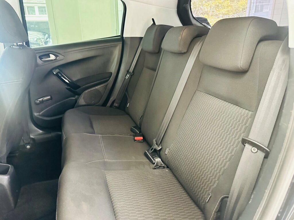 Peugeot 208 Puretech Allure Premium Grey #35