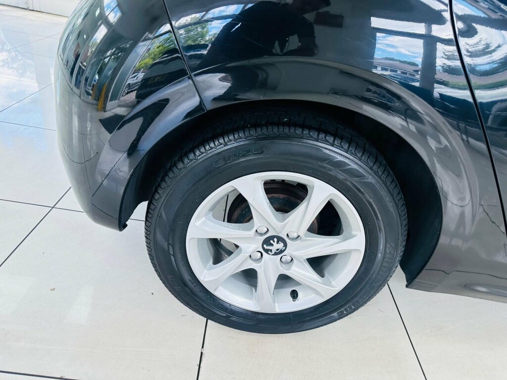 Peugeot 208 Puretech Allure Premium Grey #12