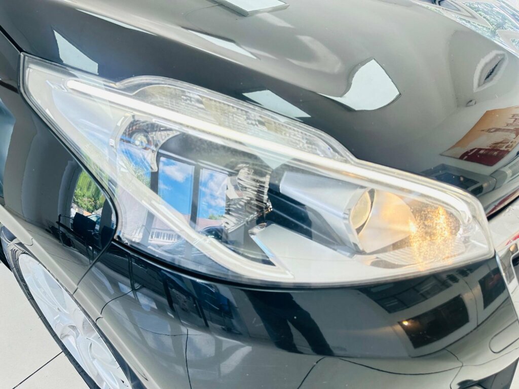 Peugeot 208 Puretech Allure Premium Grey #38