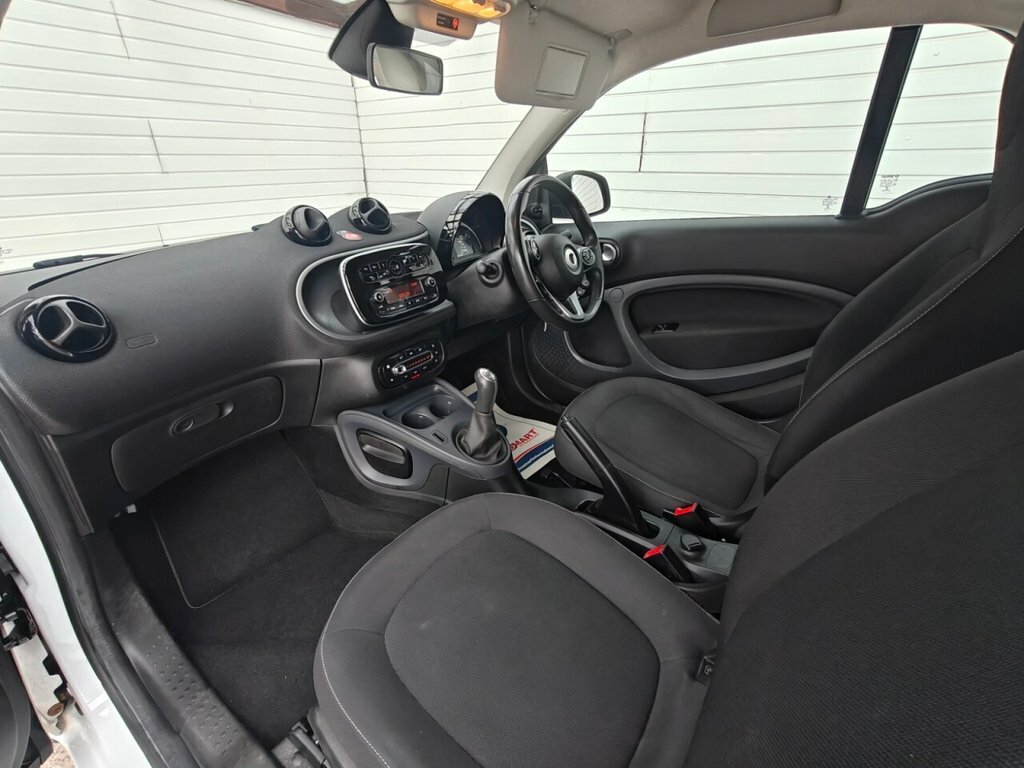 Smart Fortwo Coupe 1L Passion White #4