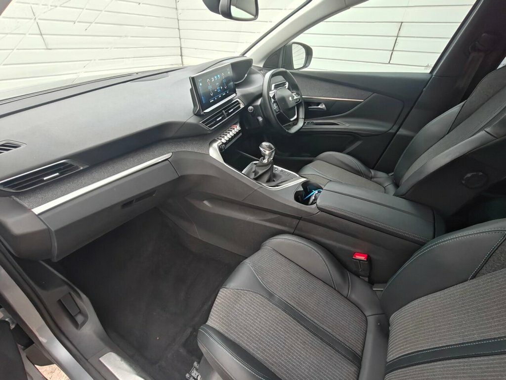 Peugeot 3008 1.2L Allure Premium Grey #4