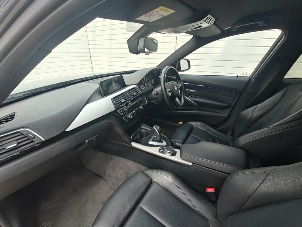 BMW 3 Series 330D Xdrive M Sport YA17AJY Grey #4