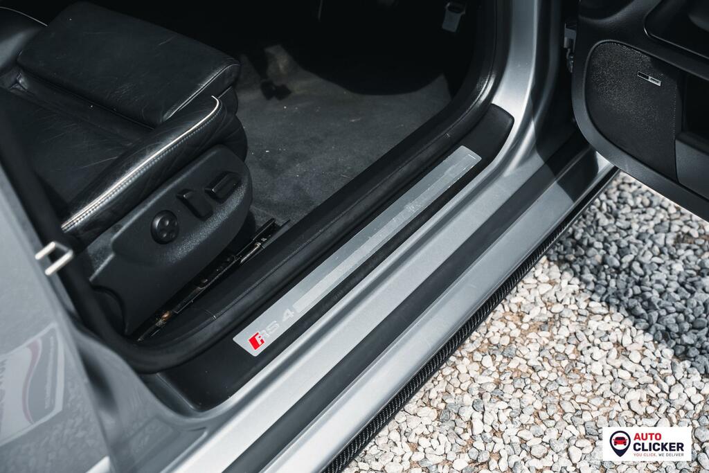 Audi RS4 4.2 Saloon Quattro 324 Gkm, 41 Black #81