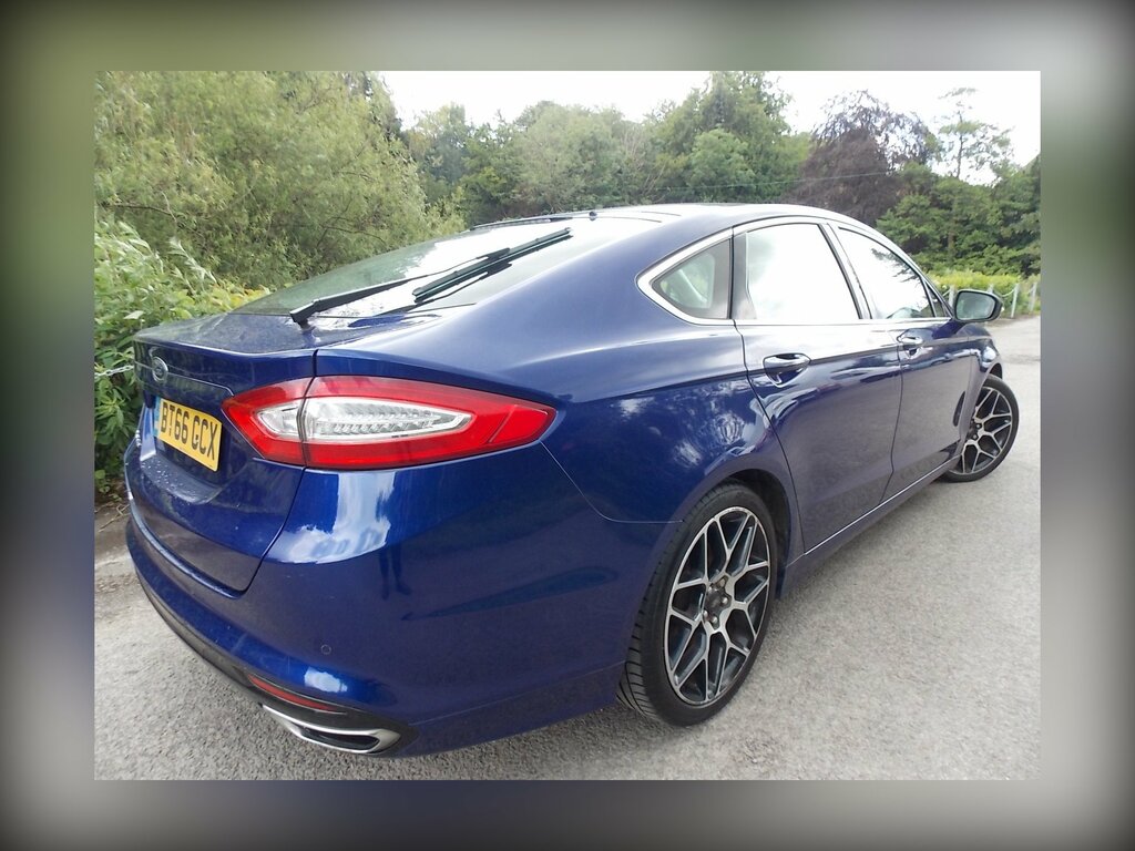 Ford Mondeo 2.0 Tdci Titanium Hatchback Euro BT66GCX Blue #4