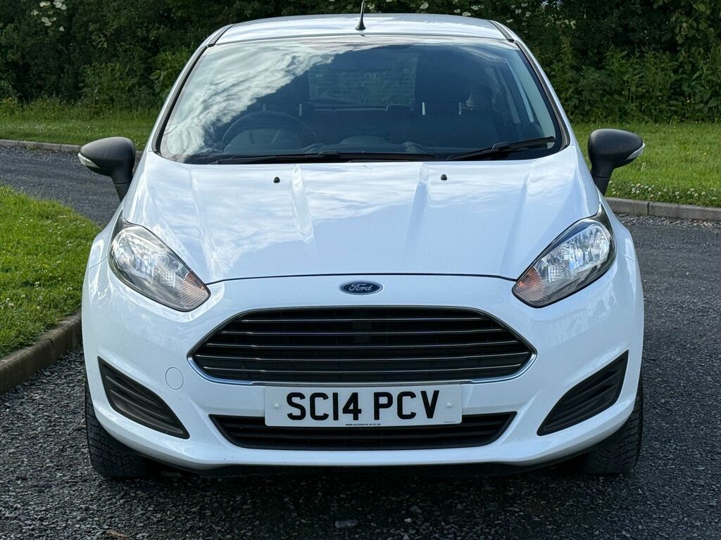 Ford Fiesta Hatchback White #11