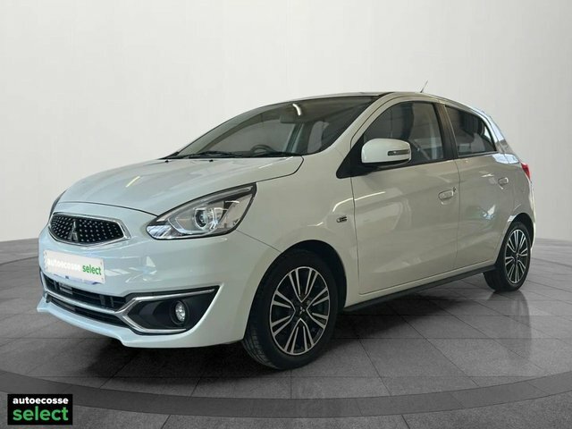 Mitsubishi Mirage 4 Hatchback White #4