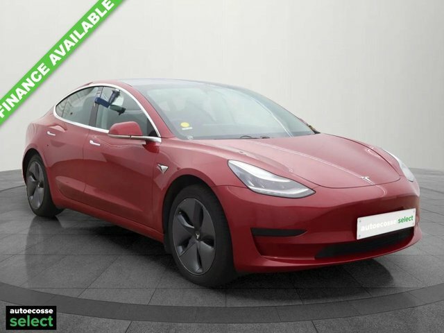 Tesla Model 3 Range Plus Saloon Red