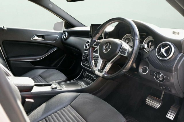 Mercedes-Benz A Class 1.5 A180 Cdi Amg Black #19