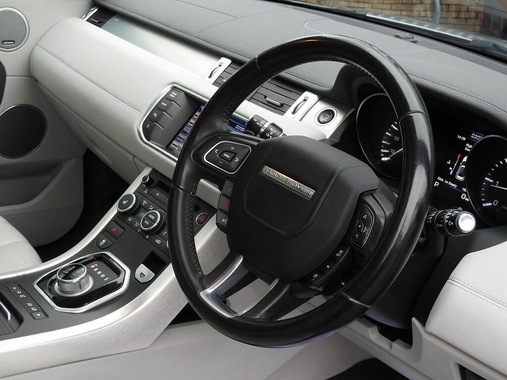 Land Rover Range Rover Evoque 2.2 Sd4 Pure SG12VKZ White #2