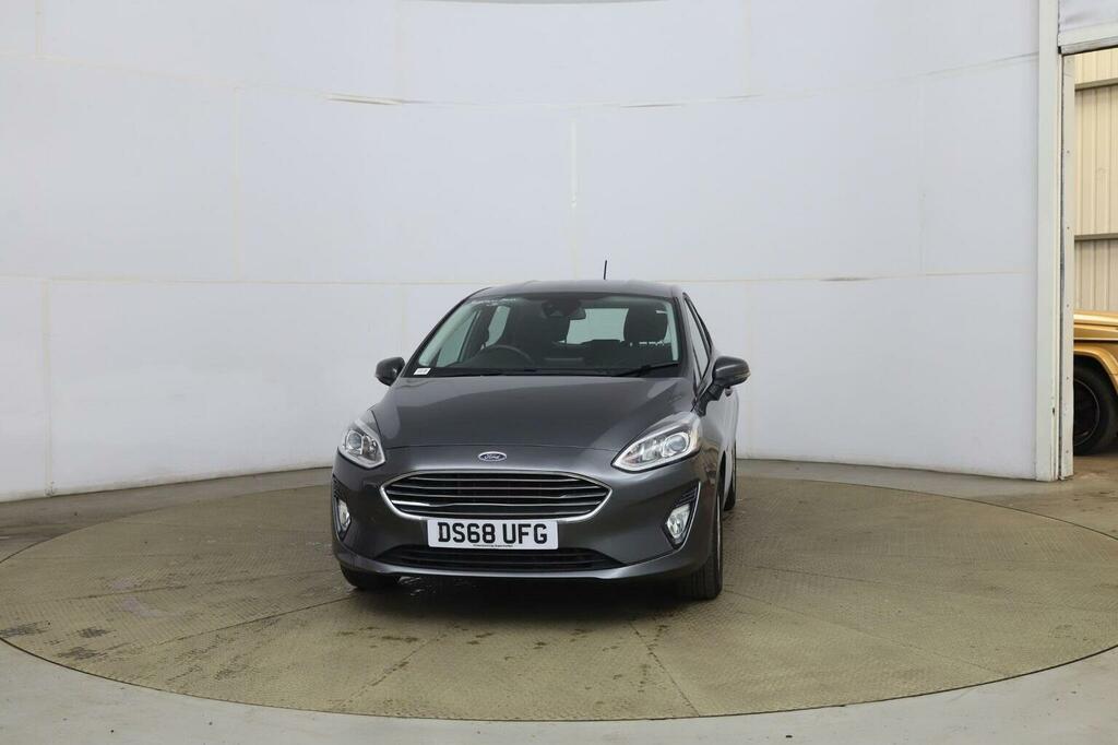 Ford Fiesta Hatchback 1.1 Ti-vct Zetec Euro 6 Ss 2018 DS68UFG Grey #2